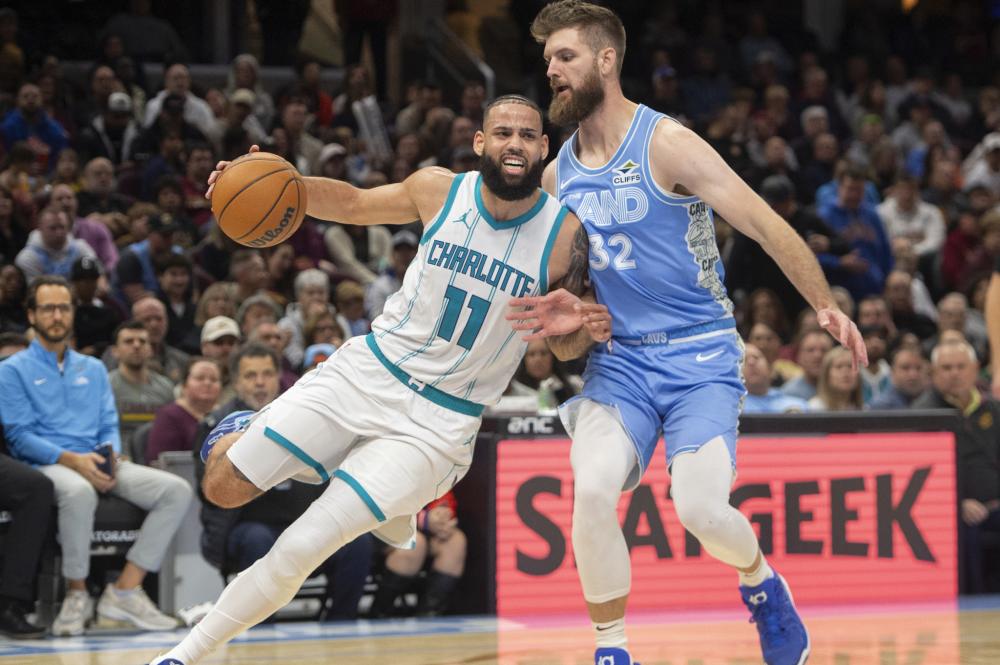 莱奥的配合 莱奥的配合